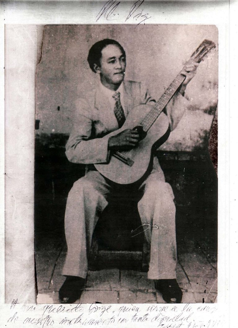 Dedicatoria de Alirio Díaz en Torrent 2000. Dedicatoria de Alirio Díaz