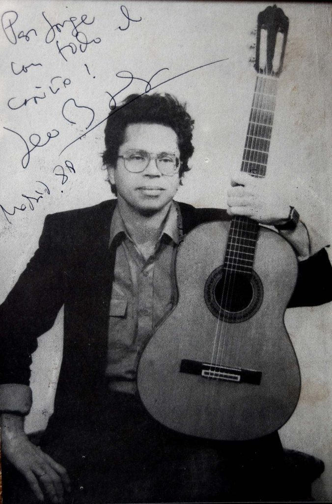 Dedicatoria de Leo Brouwer Para Jorge con todo el cariño. Leo Brouwer, Madrid 1988.