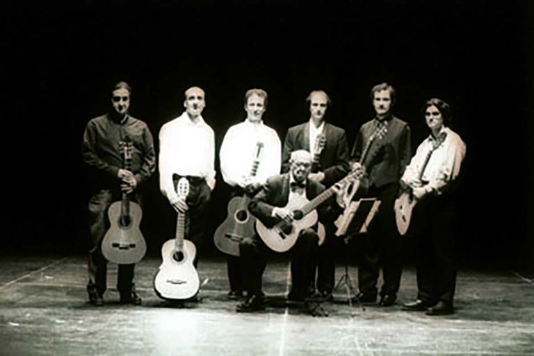 Concierto Homenaje a José Tomás Concierto Homenaje a José Tomás en el IV Encuentro Internacional de Guitarra “Ciutat de Torrent”, 26 de junio de 2002 con José Guerola, Ignacio Gea, Jorge Orozco, Evaristo Valenti, Santiago Gras, Sergio Santes y Alirio Díaz.